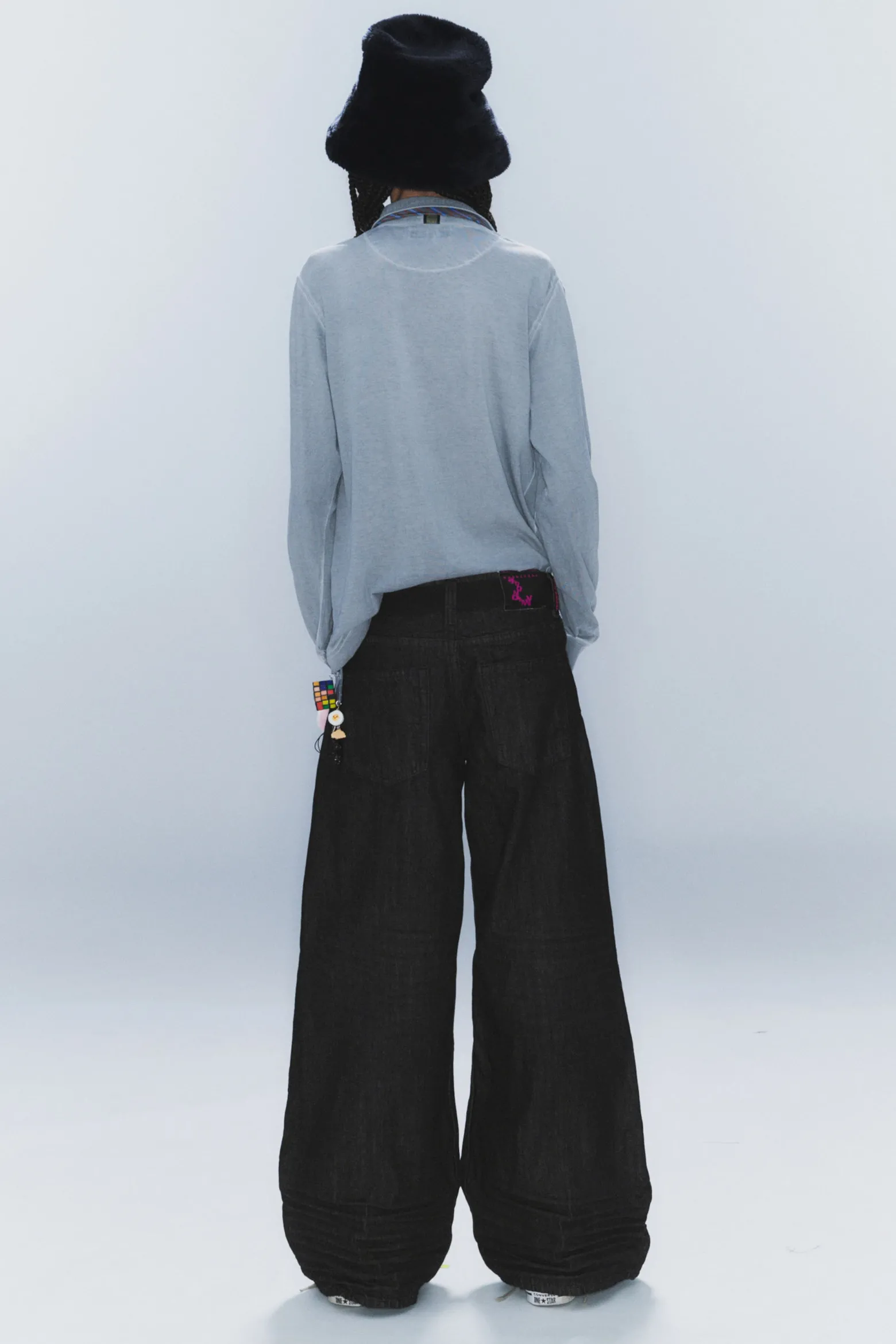 POSER – WEITE JEANS MIT NORMALER TAILLE|Weekday Store