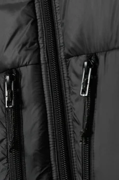 PUFFERJACKE AUS RECYCELTEN DAUNEN MIT KAPUZE|Weekday New