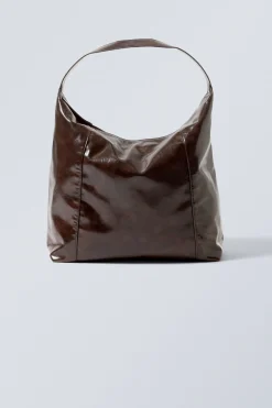 QUADRATISCHE UMHÄNGETASCHE AUS KUNSTLEDER|Weekday Cheap