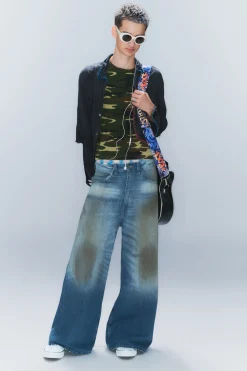 RAD SUPER – WEITE JEANS MIT NORMALER TAILLE|Weekday Best