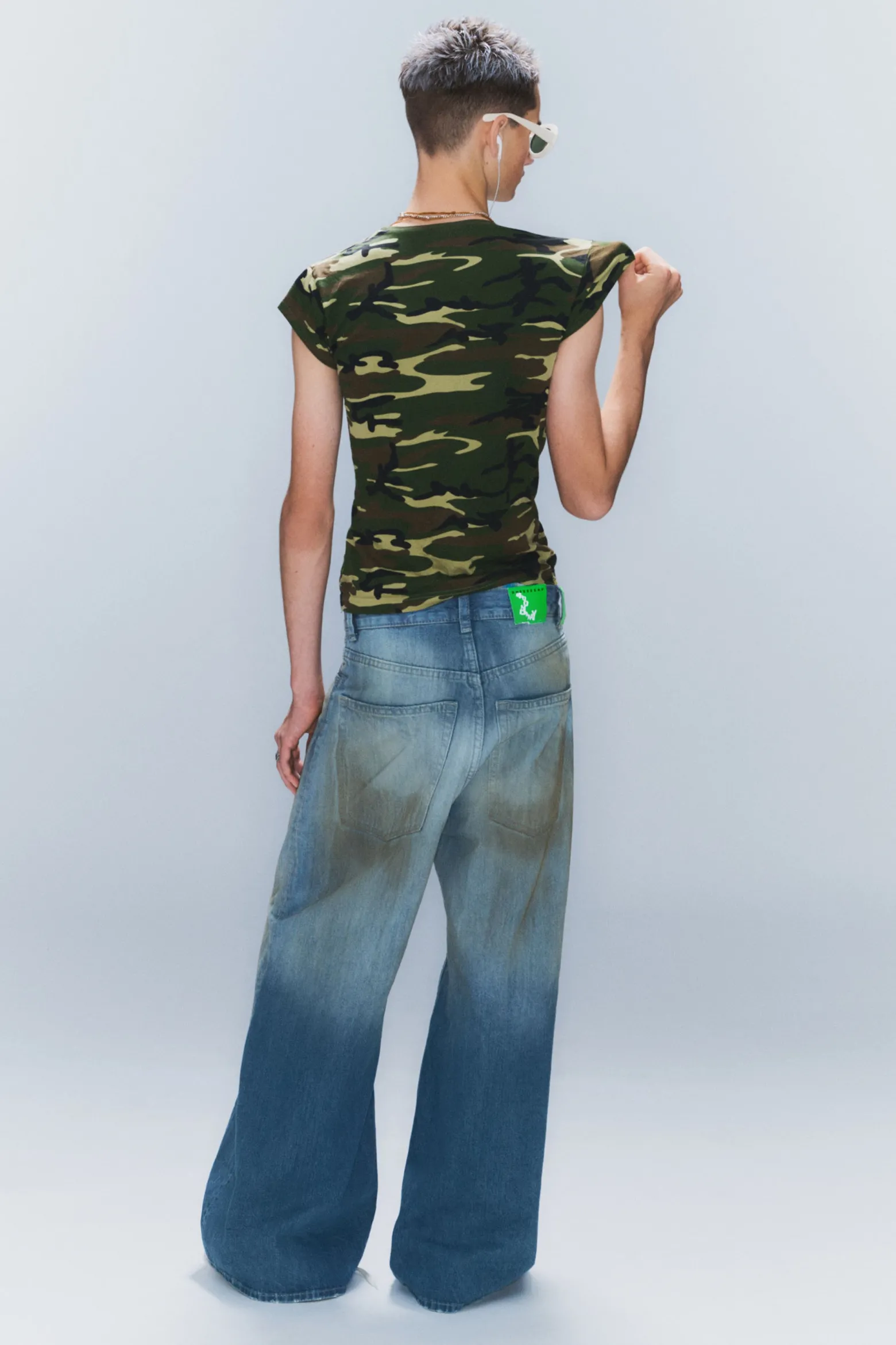 RAD SUPER – WEITE JEANS MIT NORMALER TAILLE|Weekday Best