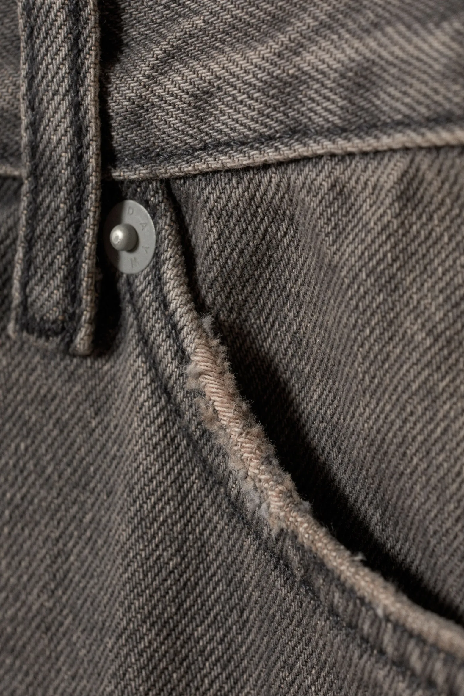 RAIL MID WAIST LOOSE WIDE LEG JEANS|Weekday Best