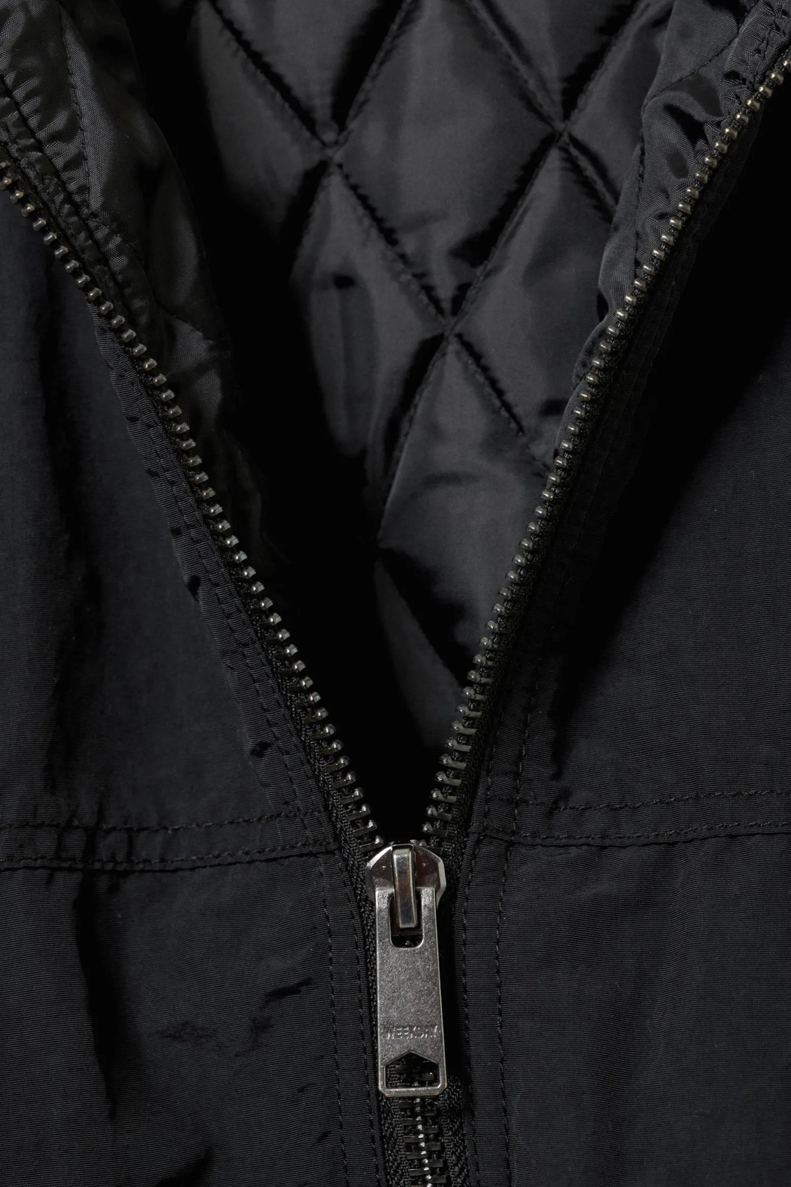 RELAXED NYLON BOMBER JACKER|Weekday Fashion