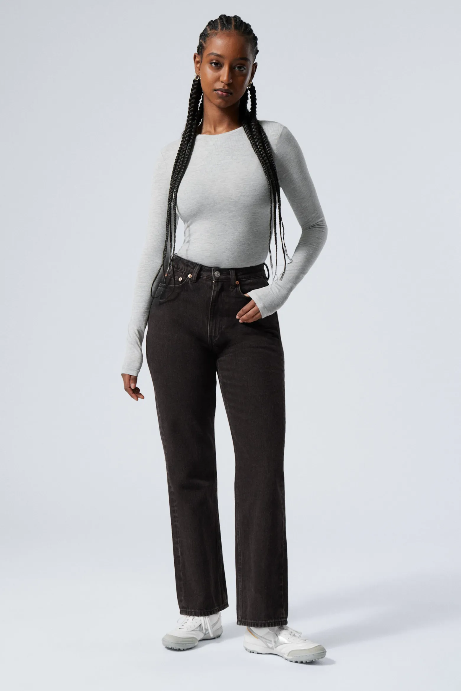 RESOLUTE CURVE HIGH WAISTED REGULAR STRAIGHT JEANS|Weekday New