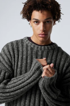 RIPPSTRICK-PULLOVER MIT KURZER LÄNGE|Weekday Store
