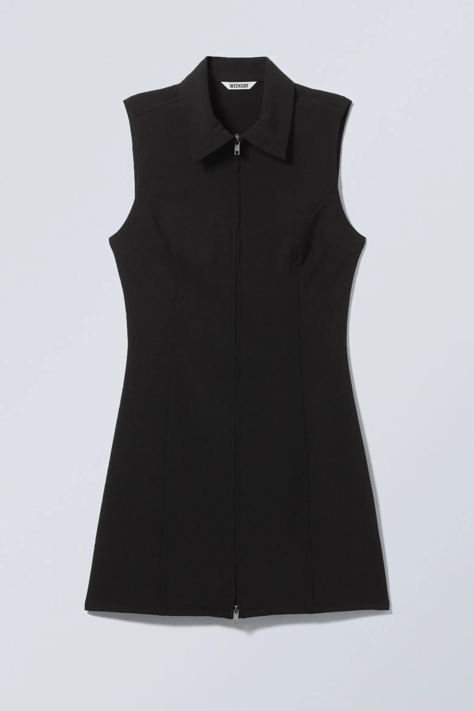 ÄRMELLOSES MINI-ANZUGKLEID MIT REISSVERSCHLUSS|Weekday Cheap