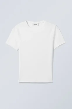 SCHMAL GESCHNITTENES T-SHIRT|Weekday Outlet