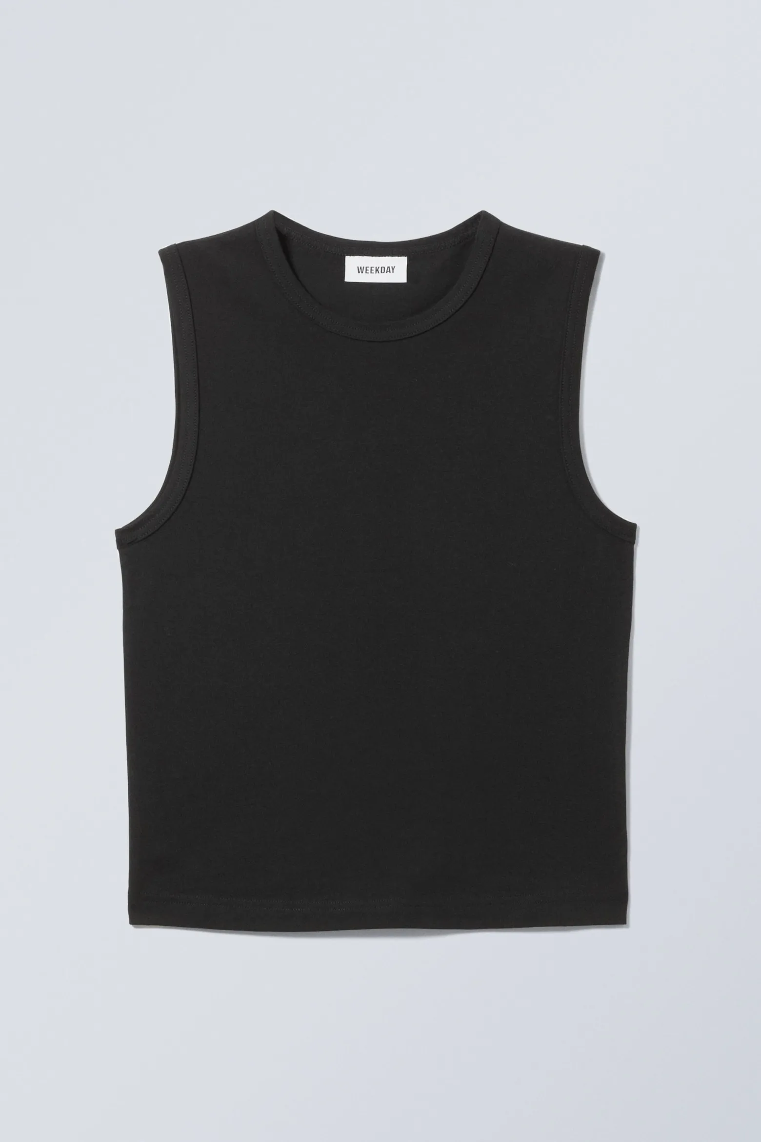 SCHULTERBETONTES, ENG ANLIEGENDES TANKTOP|Weekday Outlet