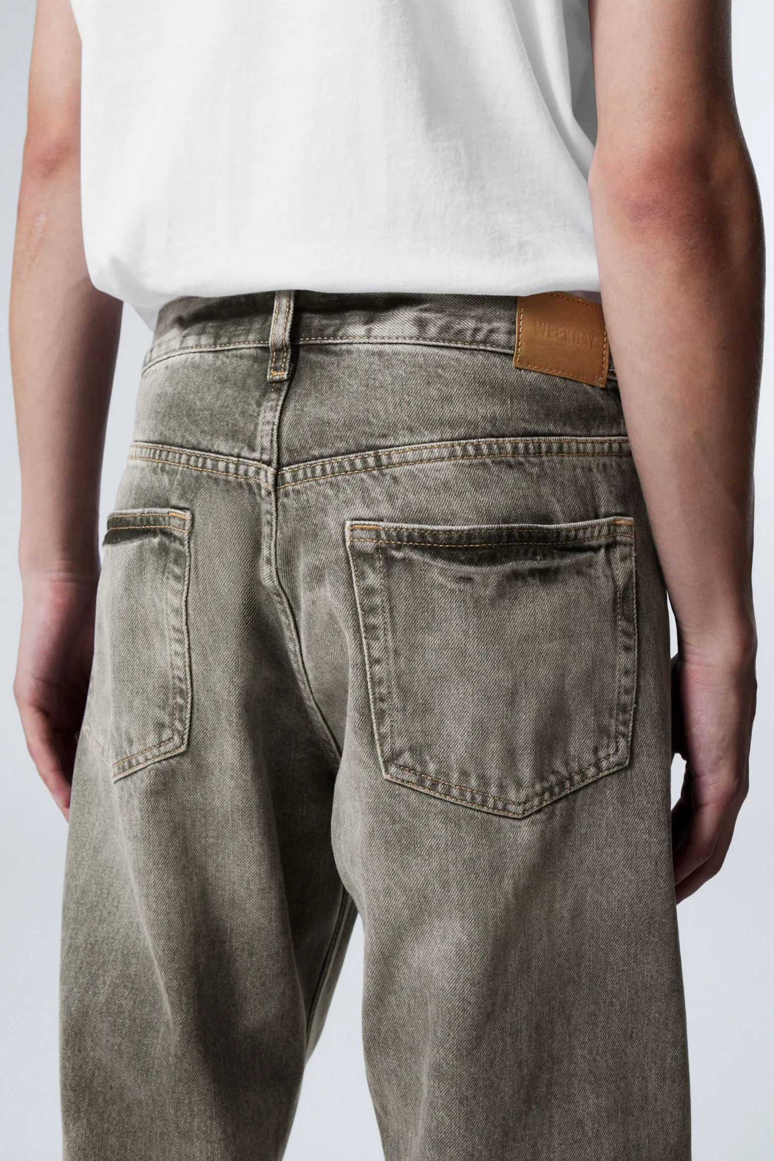 SPACE RELAXED STRAIGHT LEG JEANS|Weekday Store