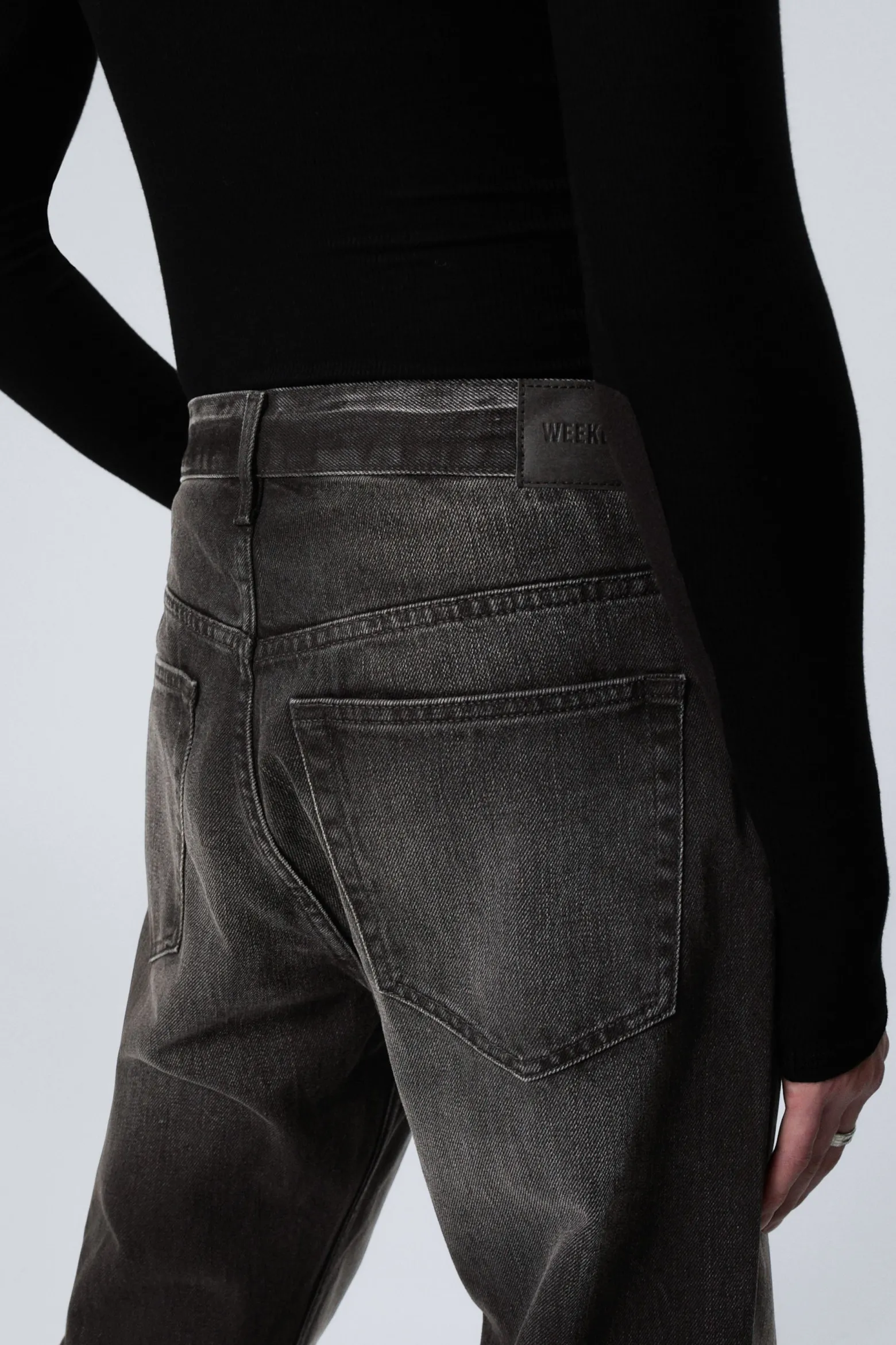 SPACE RELAXED STRAIGHT LEG JEANS|Weekday Outlet