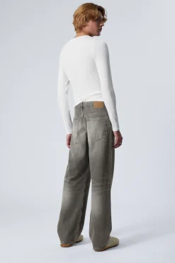 SPHERE LOW WAIST LOOSE STRAIGHT LEG JEANS|Weekday Cheap