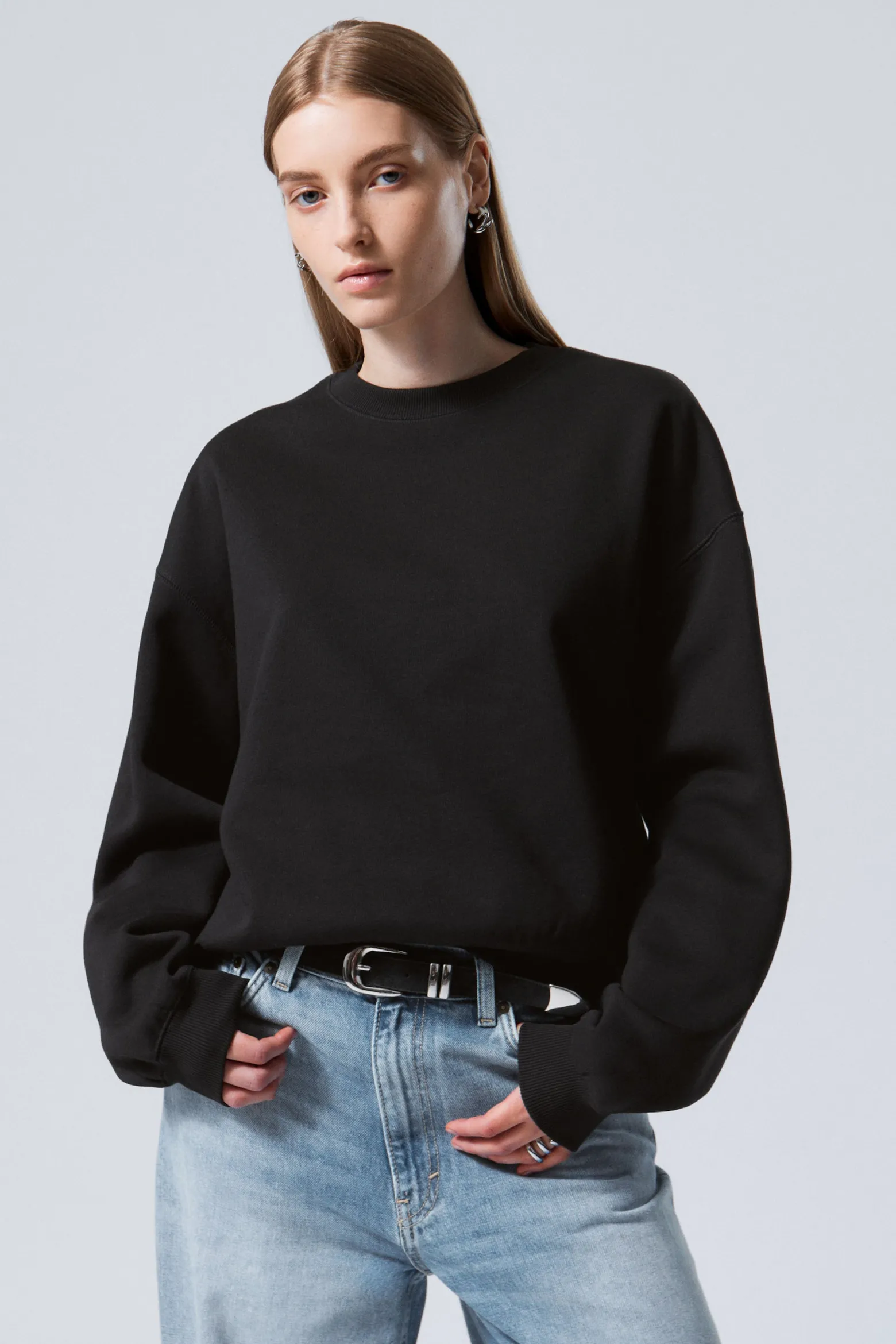 SWEATSHIRT STANDARD ESSENCE|Weekday New