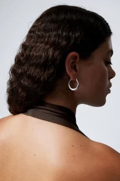TIEF SITZENDES NECKHOLDER-TOP|Weekday Sale