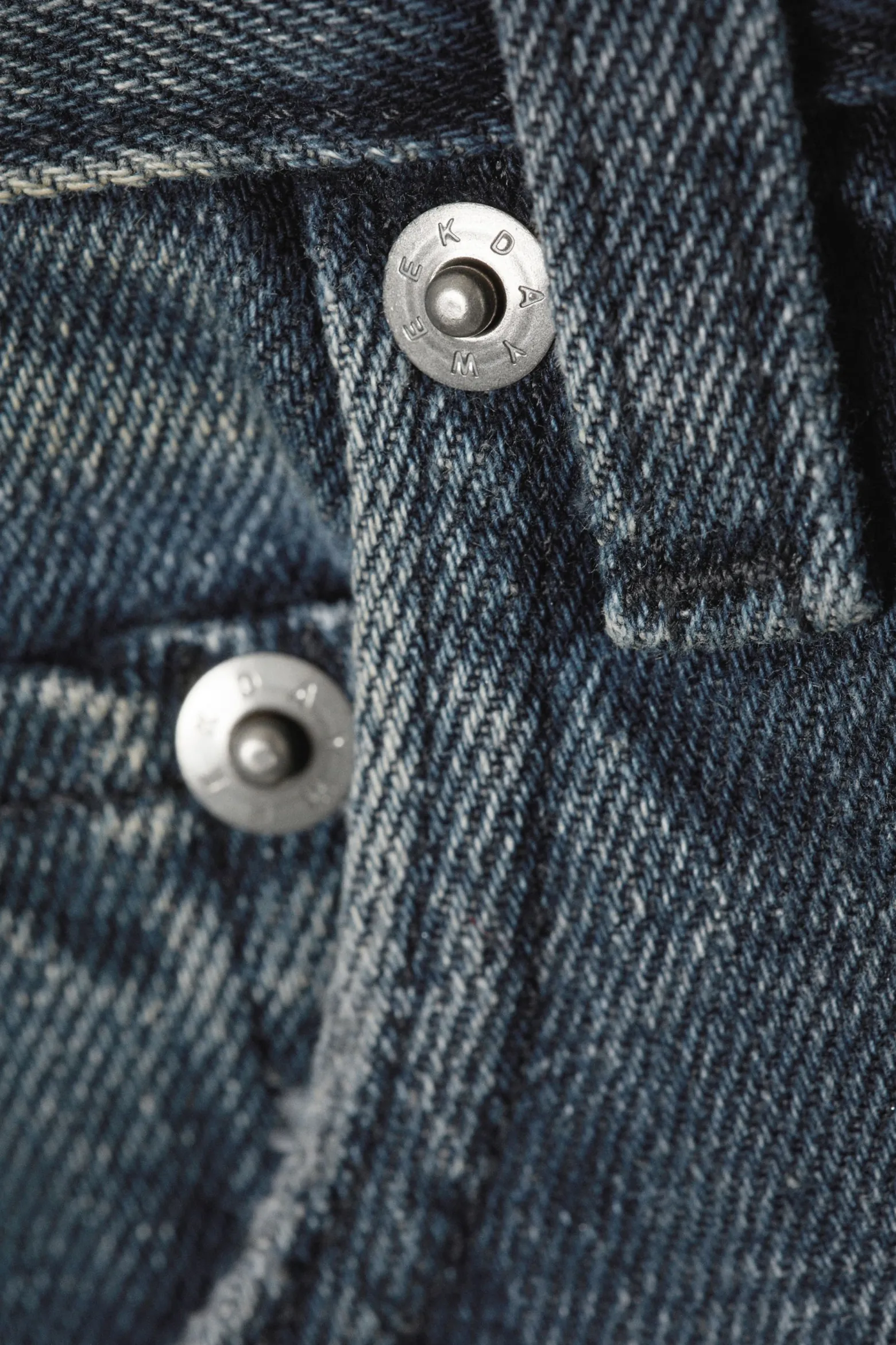 TIME LOOSE BOOTCUT LEG JEANS|Weekday Discount
