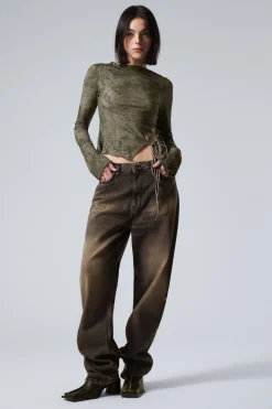 TOP MIT SEITLICHER BINDUNG|Weekday Cheap