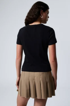 T-SHIRT IM SLIM-FIT|Weekday Store