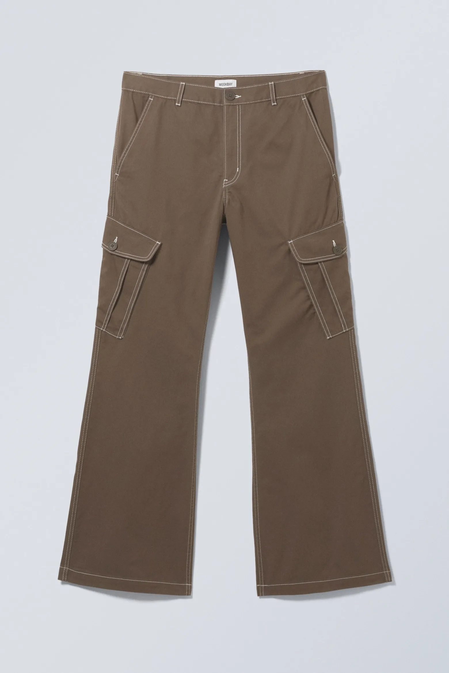 WEIT GESCHNITTENE BOOTCUT-CARGOHOSE|Weekday Discount