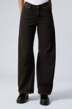 WEITE JEANS MIT NIEDRIGEM BUND|Weekday Shop
