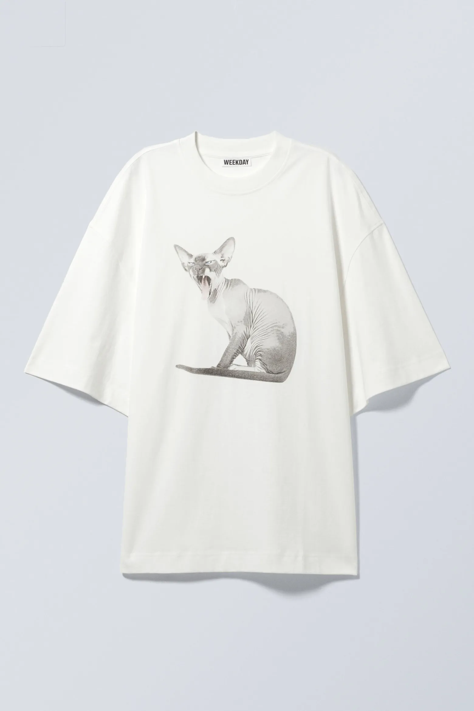 WEITES OVERSIZE-T-SHIRT MIT PRINT|Weekday Flash Sale